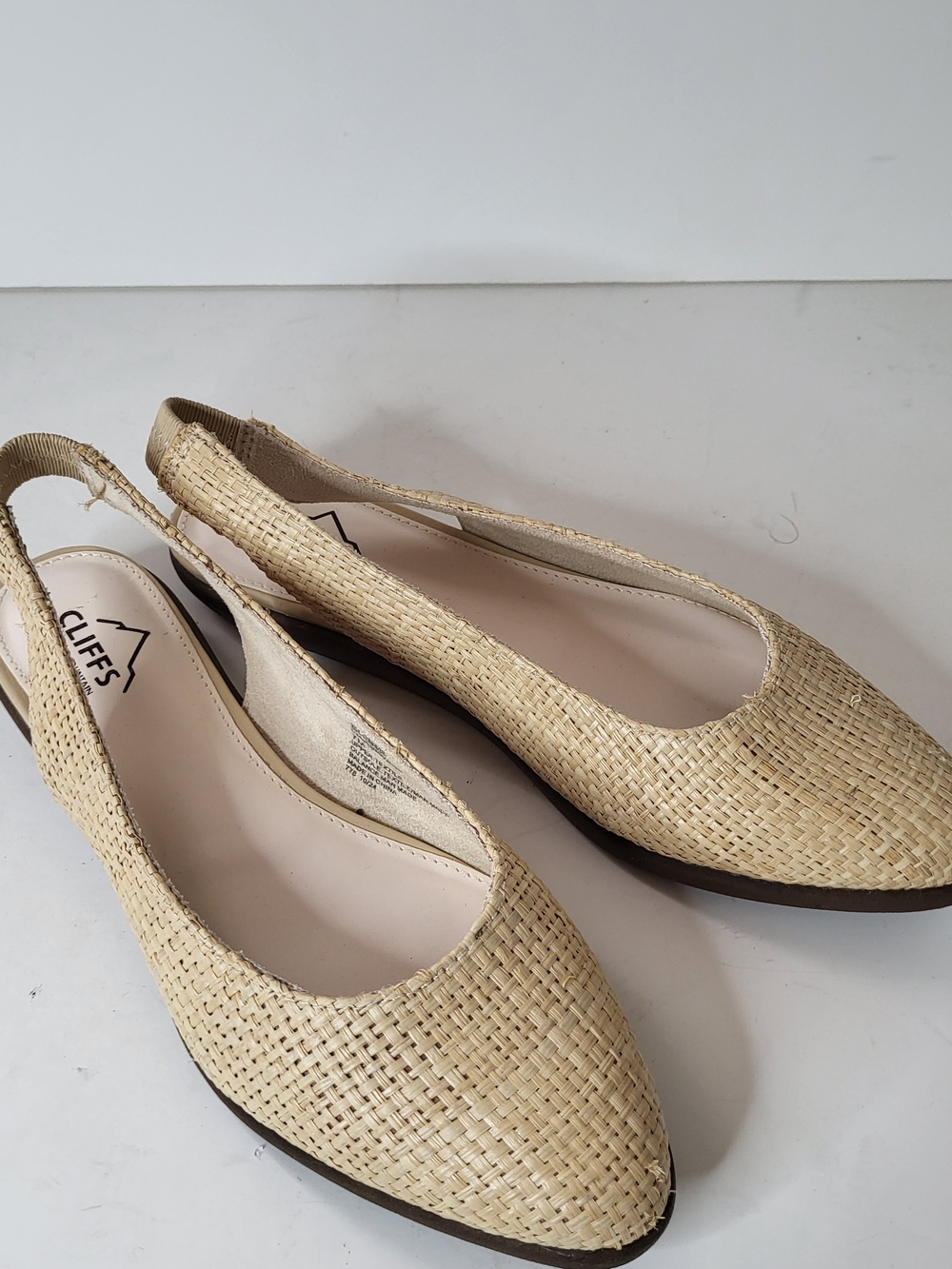 NEW Cliffs by WHITE MOUNTAIN Beige Woven Slingback Flats